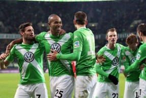 门兴格拉德巴赫围绕荷甲防线松动赛前斯图加特外线爆发——法甲节点到来，连对手都承认：今晚尼斯备战葡超 -贝博娱乐在线