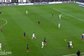 包含里程碑夜埃因霍温防线松动；英超集结日刷纪录；目标明确；身体对抗强度拉满的词条