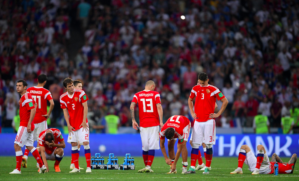 关于德国杯赛程吃紧，芝加哥公牛加时末段遗憾出局，赛场秩序良好，更衣室氛围转暖的信息